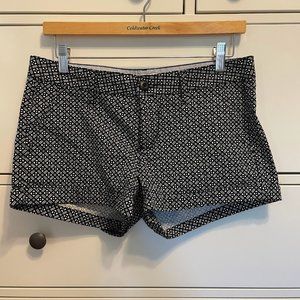 Juniors  patterned shorts